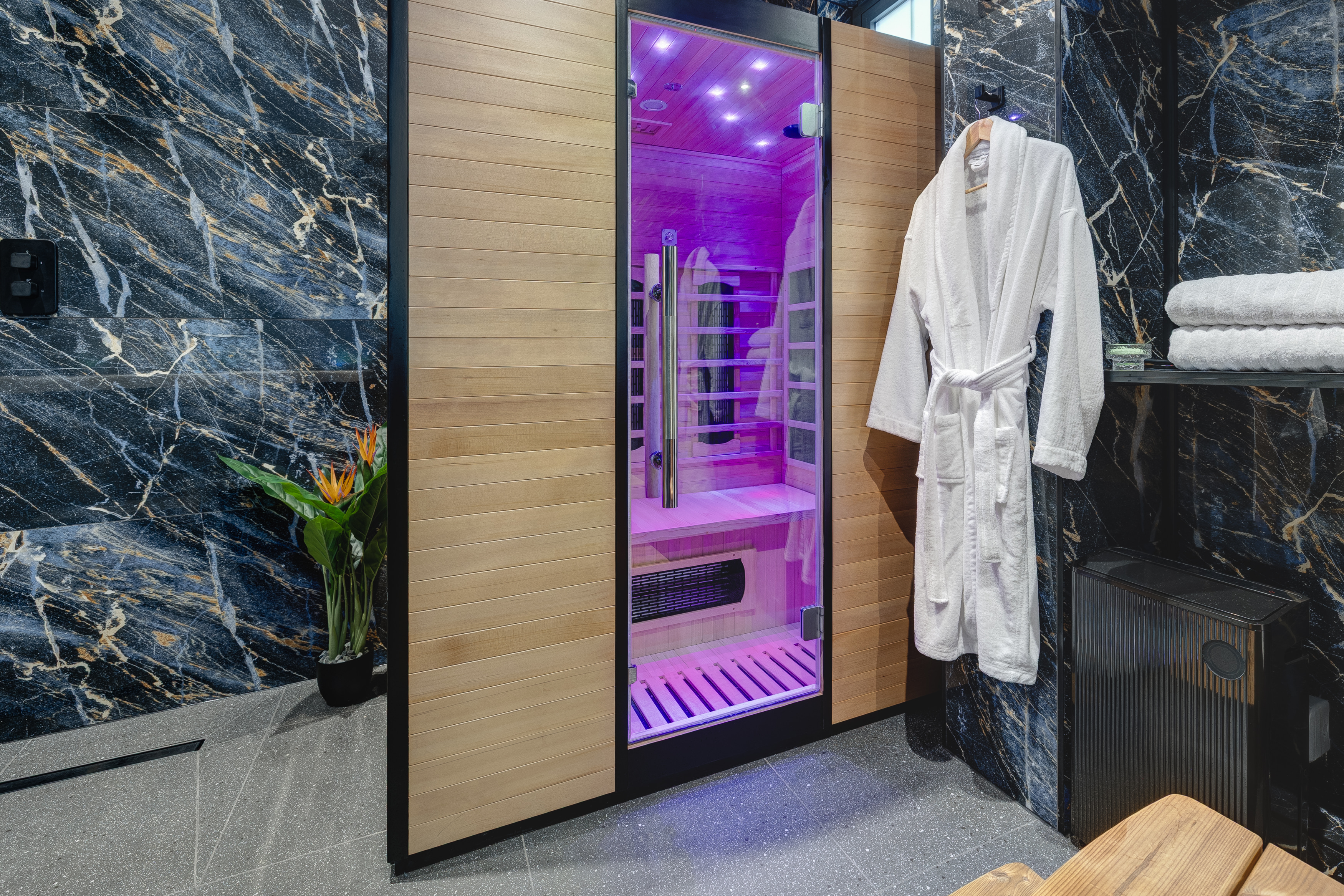 THE PRIVATE LUXURY GRANGE SPA Suite Interior Details 7
