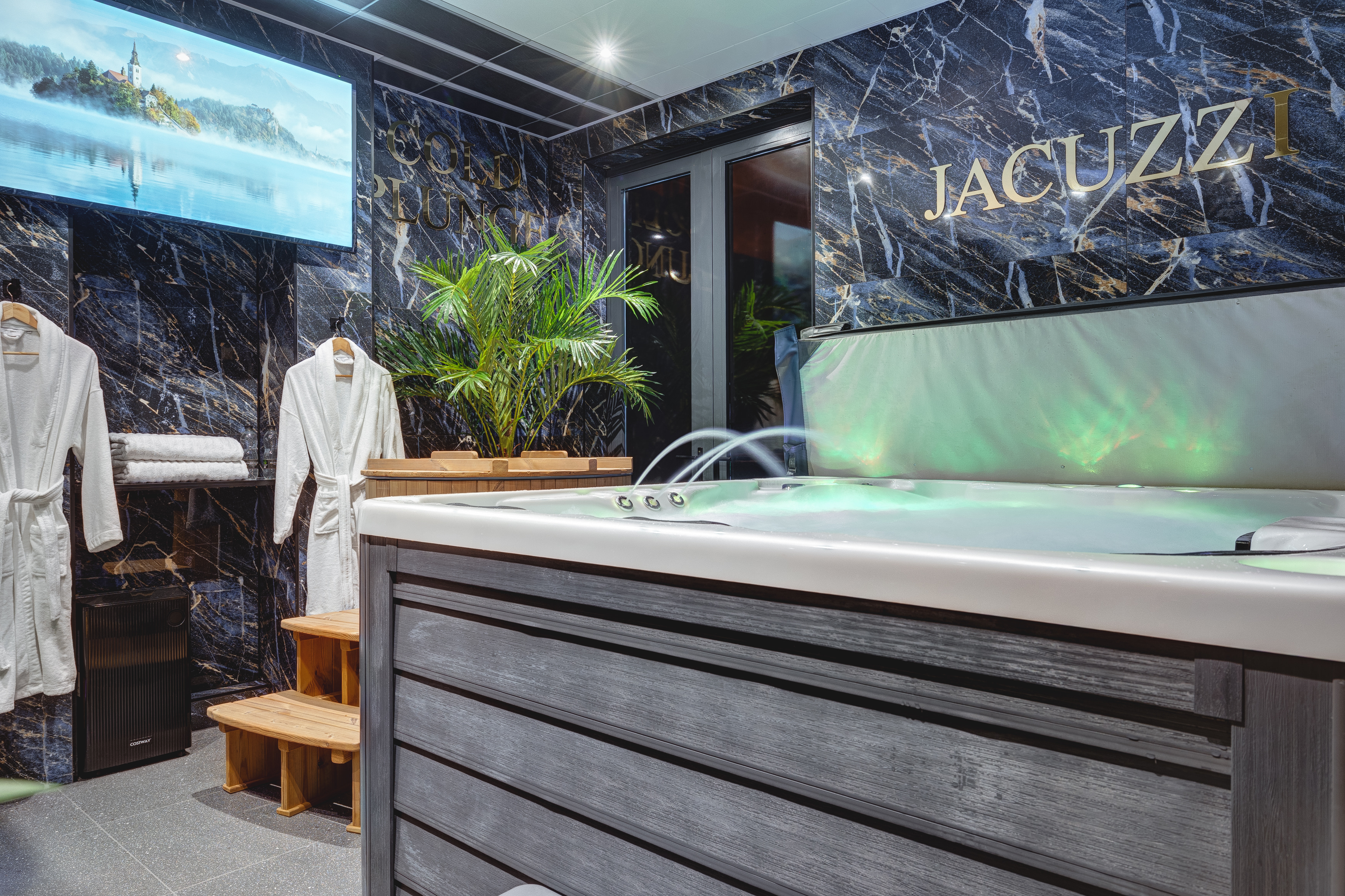 THE PRIVATE LUXURY GRANGE SPA Suite Interior Details 9